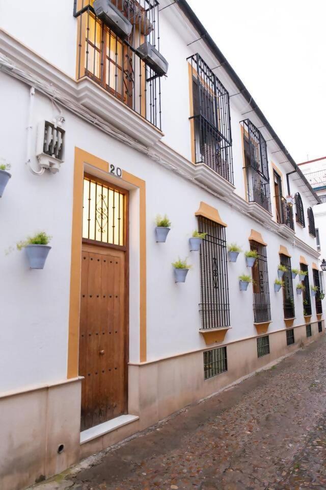 El Embrujo De Apartment